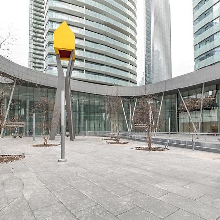 Marvelous Apartments In The Heart Of Toronto Exterior photo