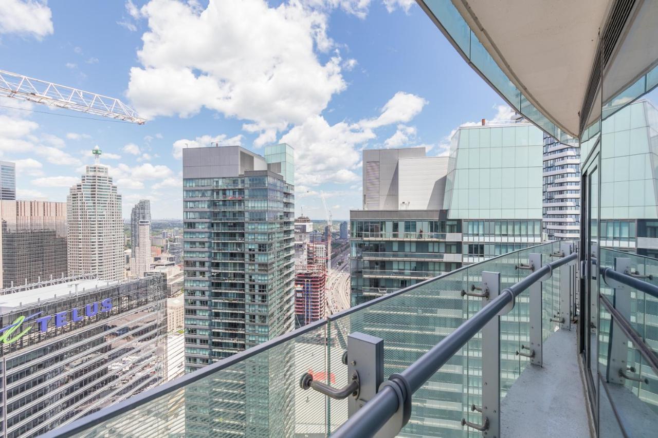 Marvelous Apartments In The Heart Of Toronto Exterior photo