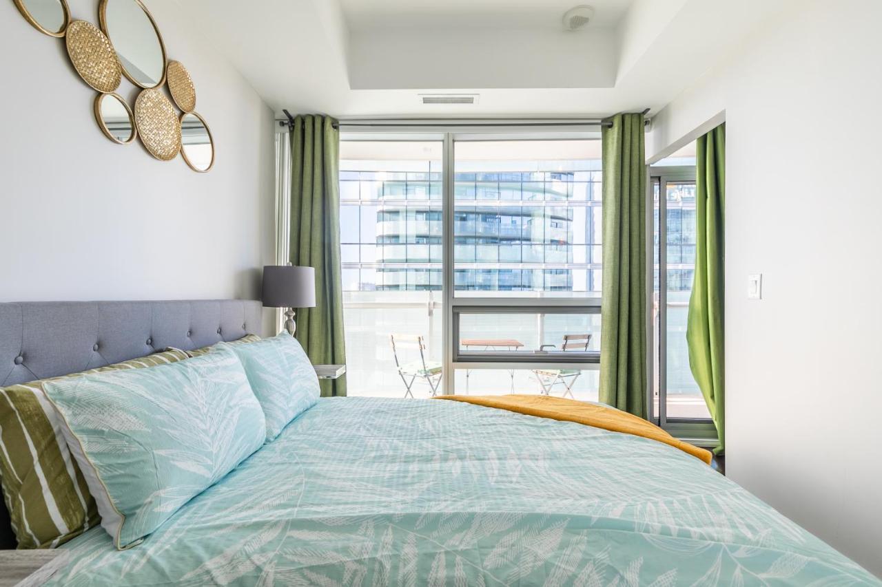 Marvelous Apartments In The Heart Of Toronto Exterior photo