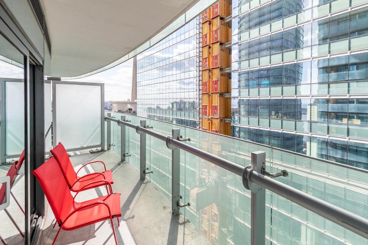 Marvelous Apartments In The Heart Of Toronto Exterior photo