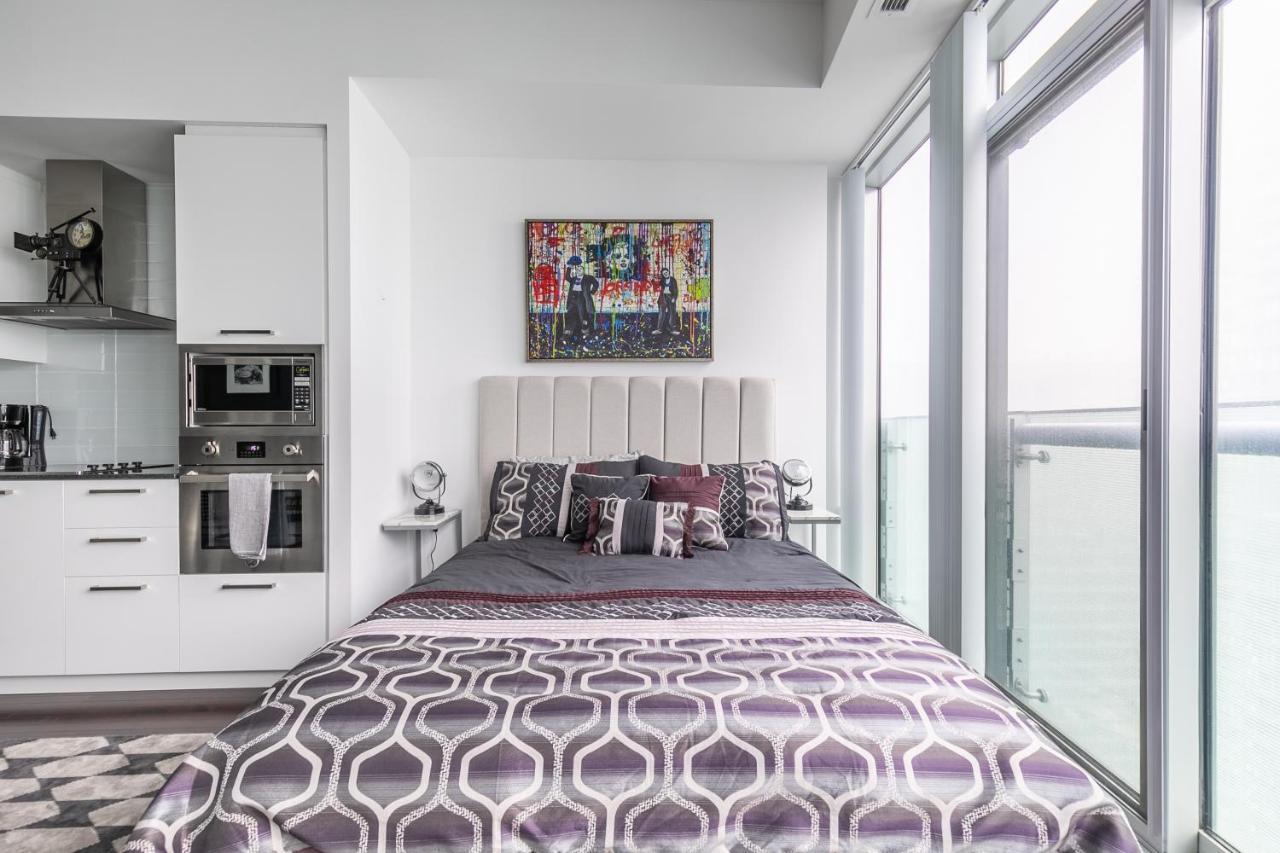 Marvelous Apartments In The Heart Of Toronto Exterior photo